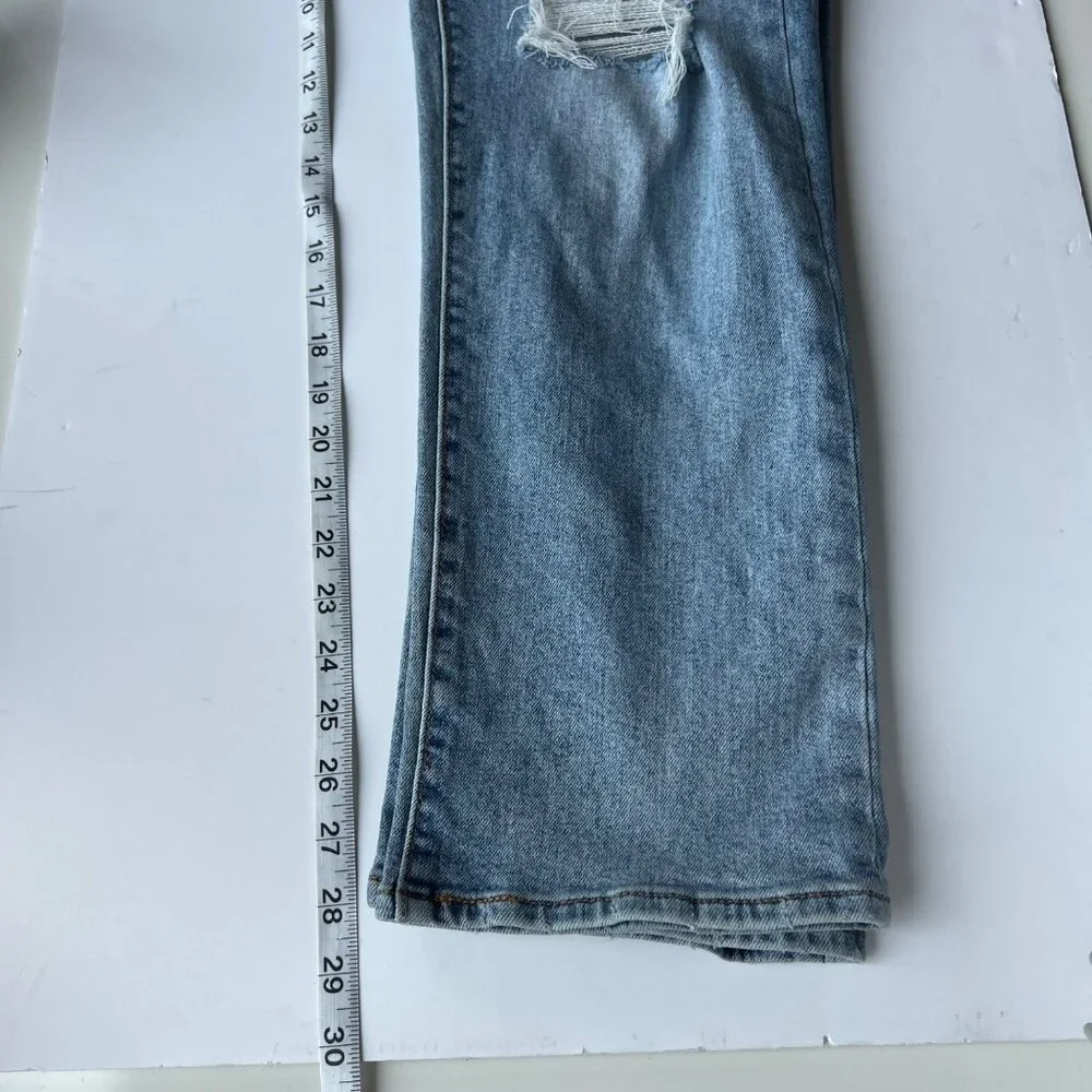 Levis Wedgie Straight Leg Distressed High-Waisted Jeans Womens Size 31X30